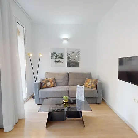 Myflats Luxury Center Apartment