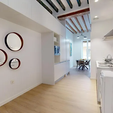 Myflats Luxury Center Apartment